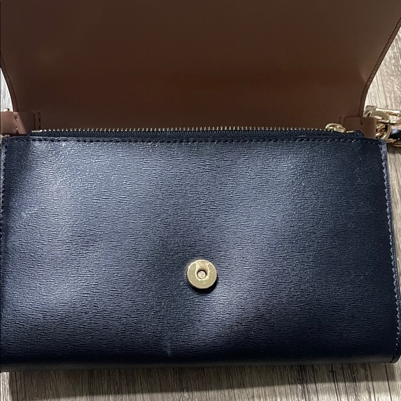Tory Burch Black Leather Chain Crossbody Bag - Picture 4 of 5